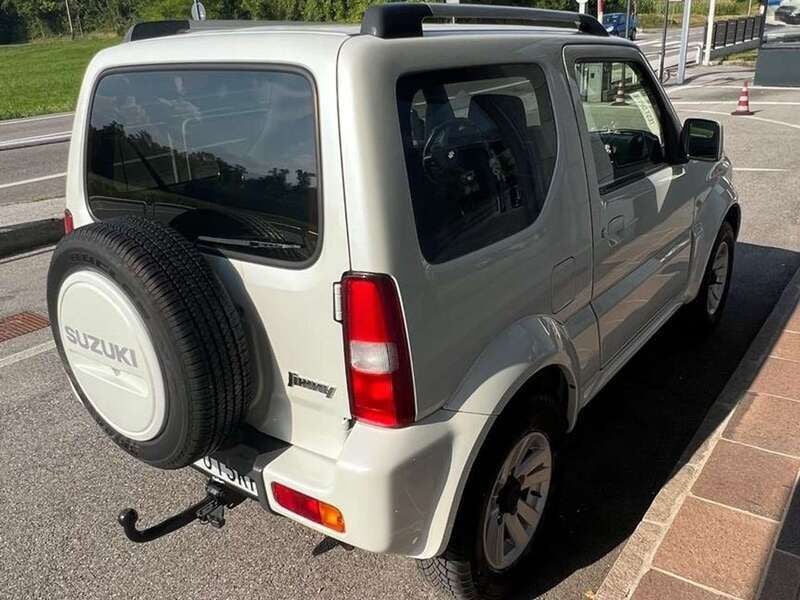 Usata Suzuki Jimny 86 CV (63 kW) 2014 Bianco SUV