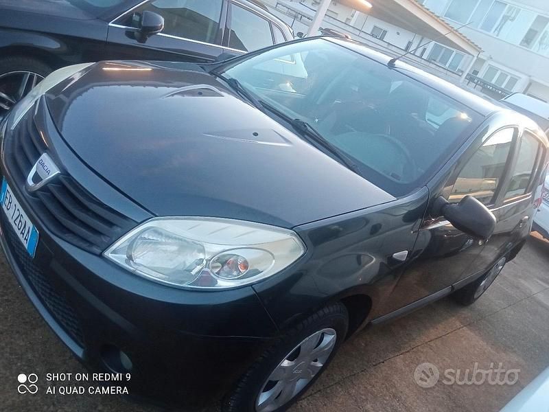 Usata Dacia Sandero 2011 Grigio Berlina