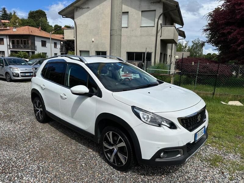 Usata Peugeot 2008 Allure 110 CV (80 kW) 2016 Bianco SUV