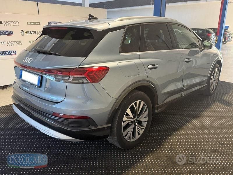 Usata Audi Q4 e-tron Advanced Plus 125 kW (170 CV) 2022 Grigio SUV