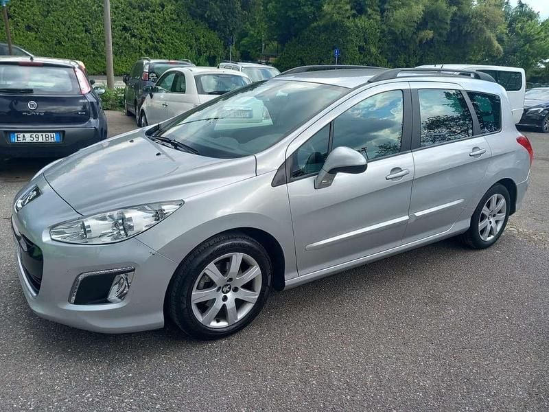 Argento Usata 2011 Peugeot 308 SW Access Station wagon | 3700 € (Super prezzo) - Immagine 1/4