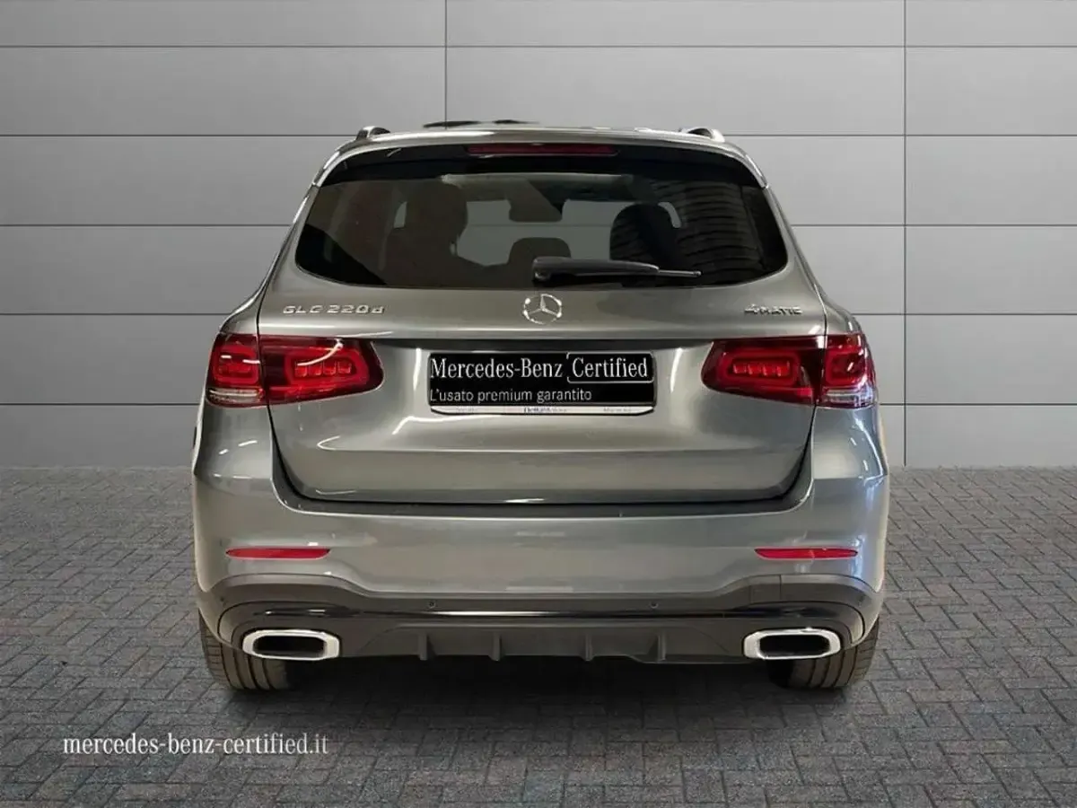 Usata Mercedes GLC220 Premium Plus 194 CV (142 kW) 2022 Grigio selenite SUV