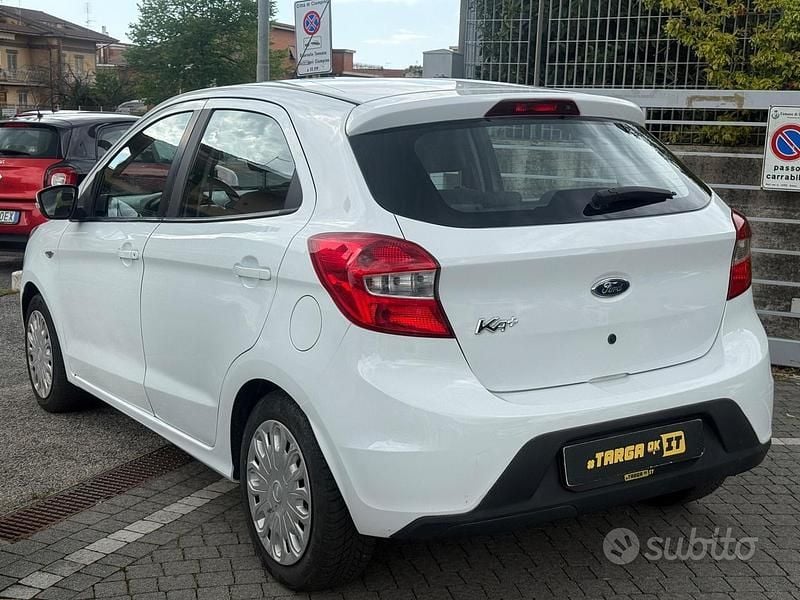 Usata Ford Ka Ultimate 71 CV (52 kW) 2018 Bianco Berlina