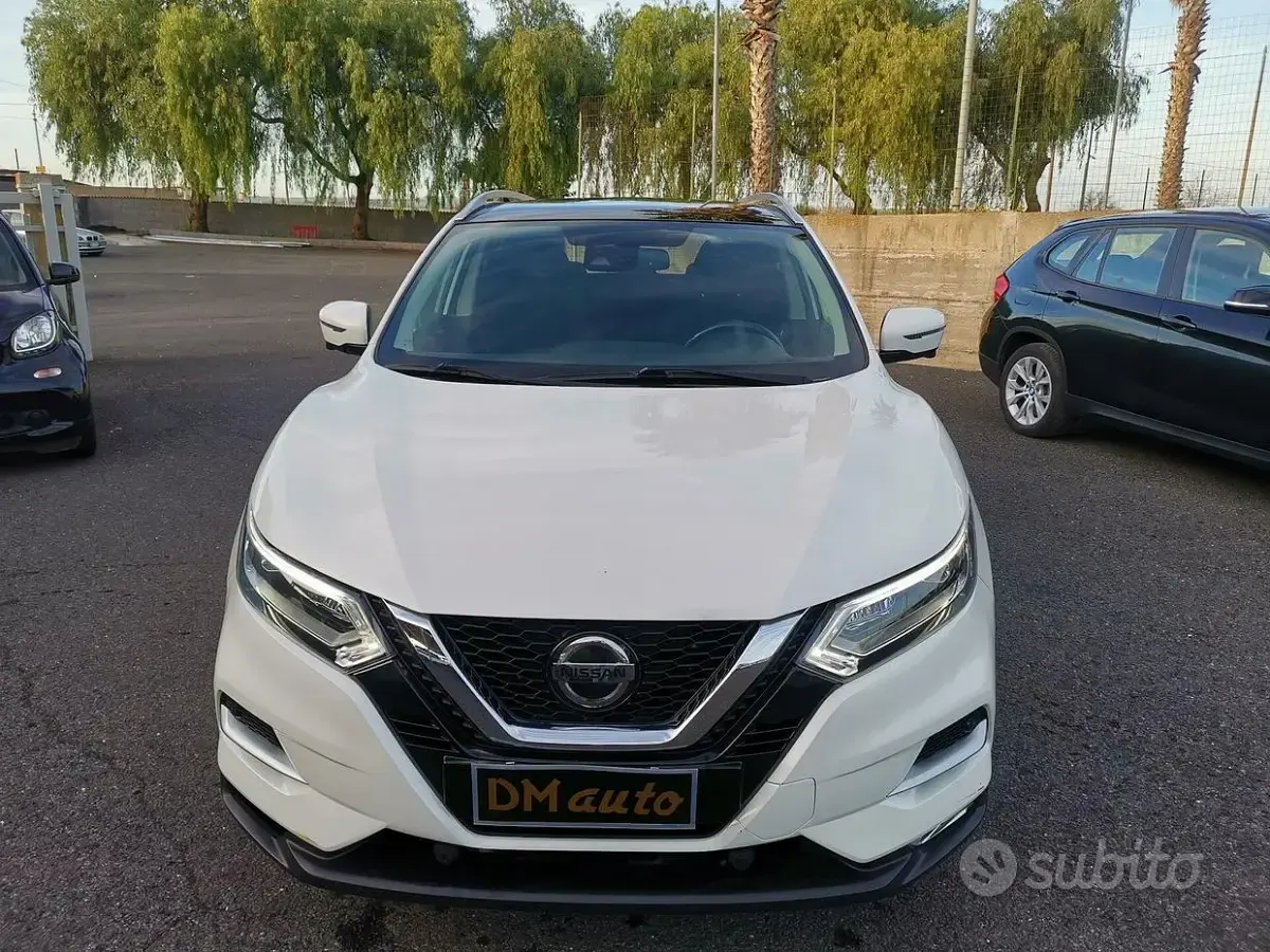 Usata Nissan Qashqai N-Connecta 116 CV (85 kW) 2019 Bianco SUV