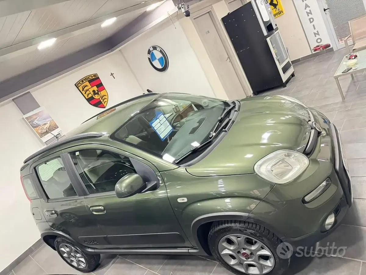 Usata Fiat Panda 4x4 Lounge 85 CV (62 kW) 2014 Verde Utilitaria