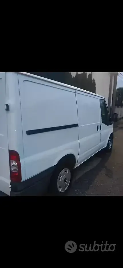 Usata Ford Transit 86 CV (63 kW) 2006 Bianco Berlina