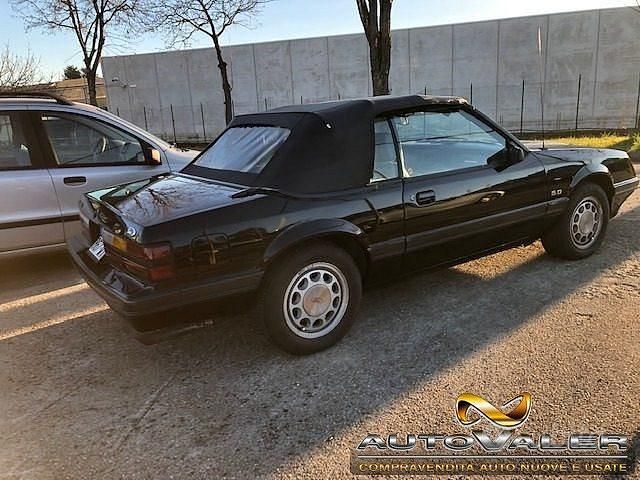 Usata Ford Mustang Convertible 258 CV (189 kW) 1985 Nero Cabrio