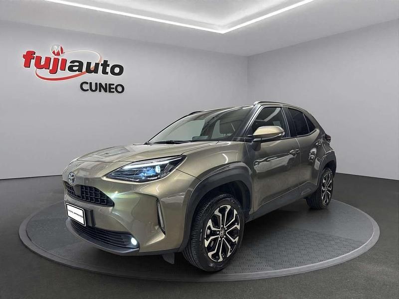 Oxide bronze Usata 2023 Toyota Yaris Cross Trend SUV | 22.900 € (Buon prezzo) - Immagine 1/4