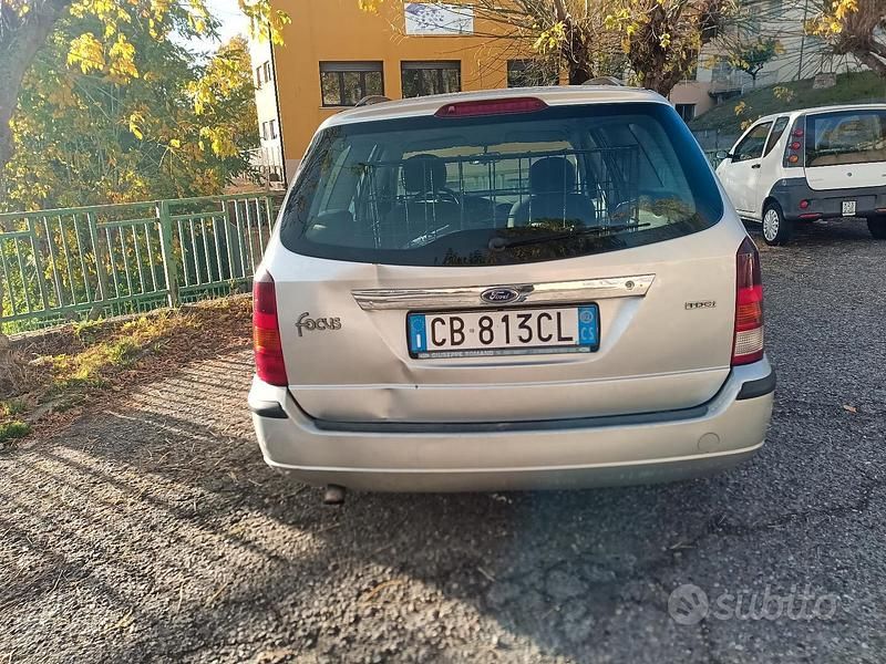 Usata Ford Focus 2002 Grigio Berlina