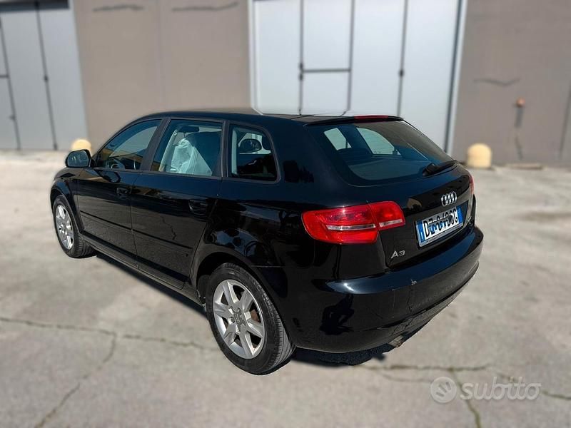 Usata Audi A3 105 CV (77 kW) 2011 Nero Utilitaria