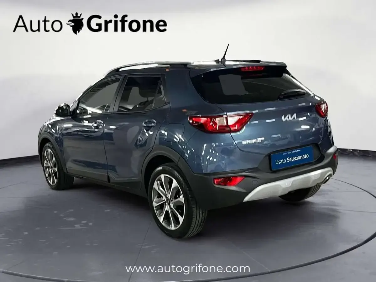 Usata Kia Stonic Style 120 CV (88 kW) 2023 Blu/azzurro SUV