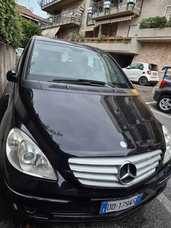 Usata Mercedes B150 129 CV (94 kW) 2006 Nero Monovolume