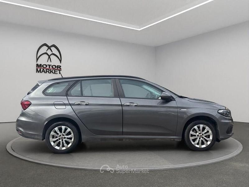 Usata Fiat Tipo Easy 95 CV (69 kW) 2019 Grigio / gray Station wagon