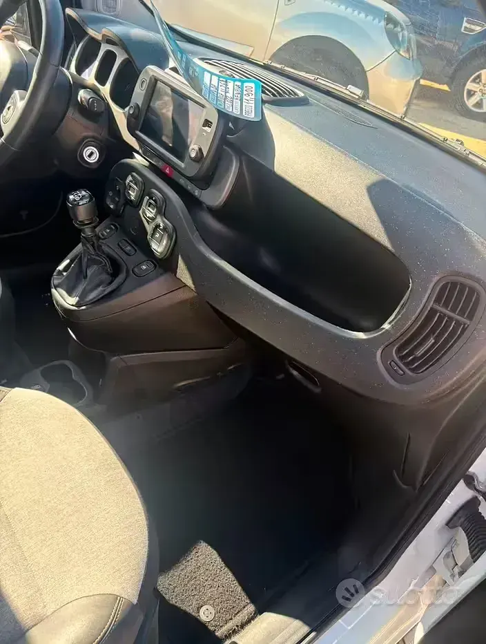 Usata Fiat Panda Cross Cross 69 CV (50 kW) 2022 Bianco Utilitaria