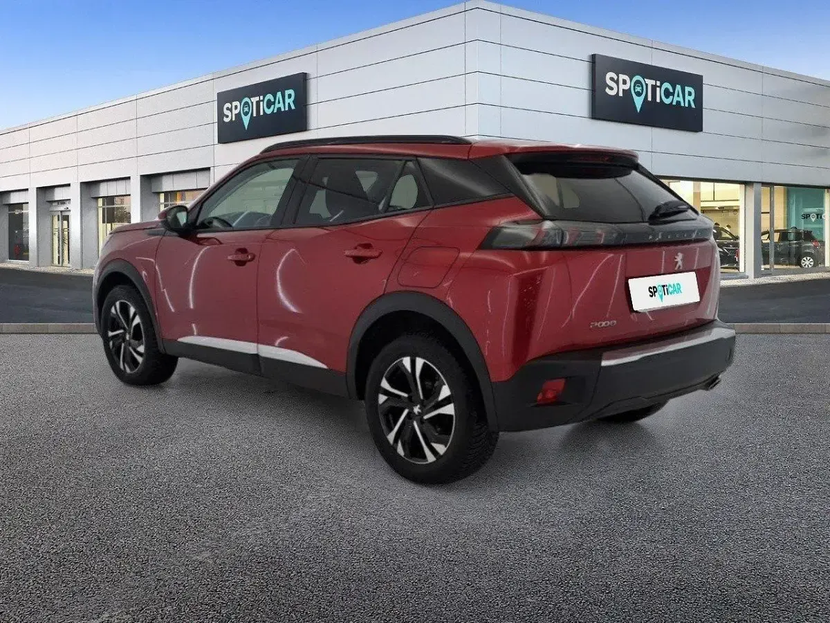 Usata Peugeot 2008 Allure 131 CV (96 kW) 2021 Rosso SUV