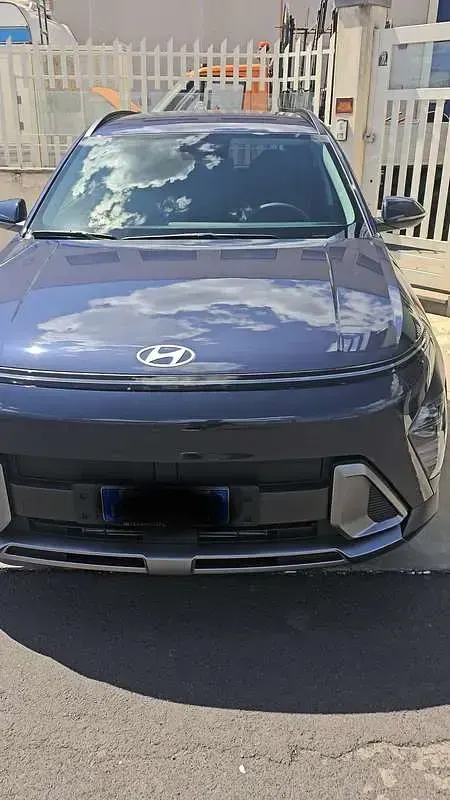 Usata Hyundai Kona 101 CV (74 kW) 2025 Blu SUV