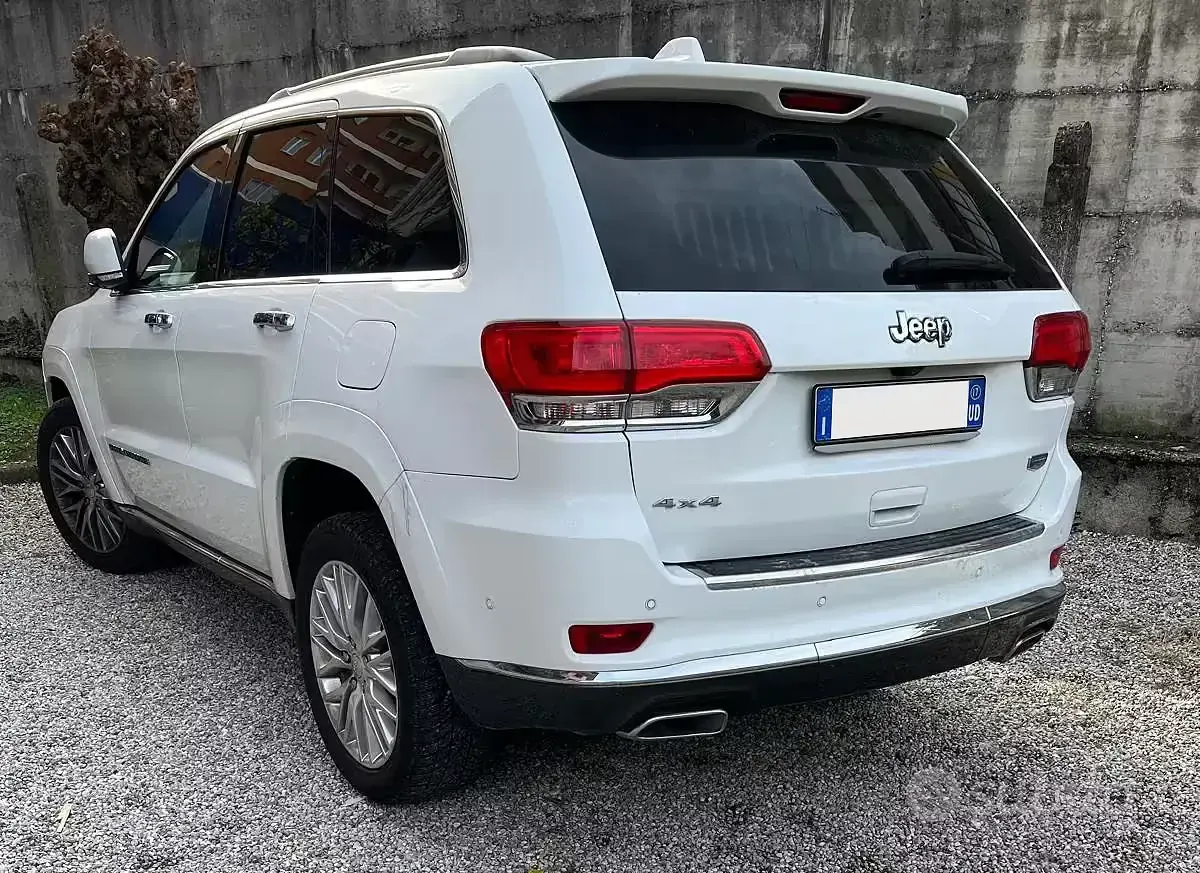 Usata Jeep Grand Cherokee Summit 250 CV (183 kW) 2017 Bianco SUV