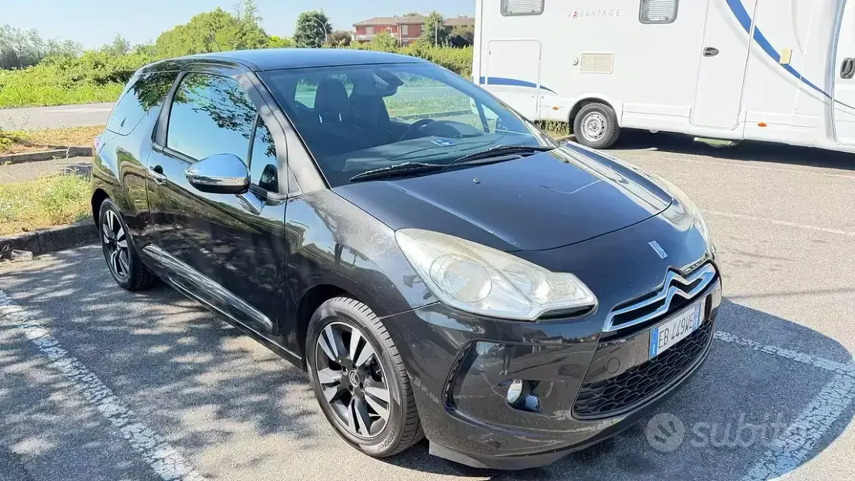 Usata Citroën DS3 92 CV (67 kW) 2010 Nero Utilitaria