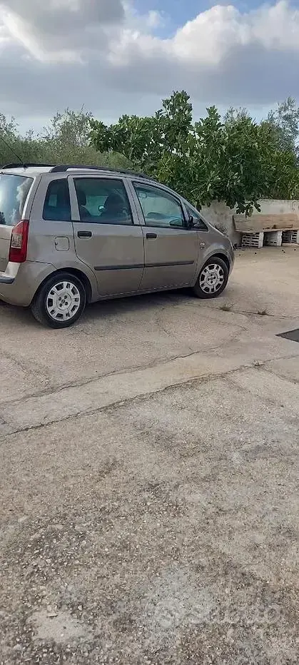 Usata Fiat Idea 70 CV (51 kW) 2007 Marrone Monovolume