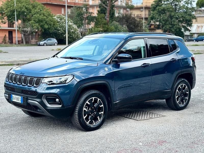 Blu Usata 2022 Jeep Compass Trailhawk SUV | 22.900 € (Buon prezzo) - Immagine 1/3