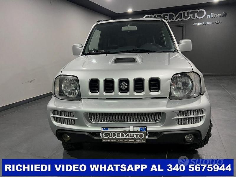 Usata Suzuki Jimny 86 CV (63 kW) 2009 Grigio SUV