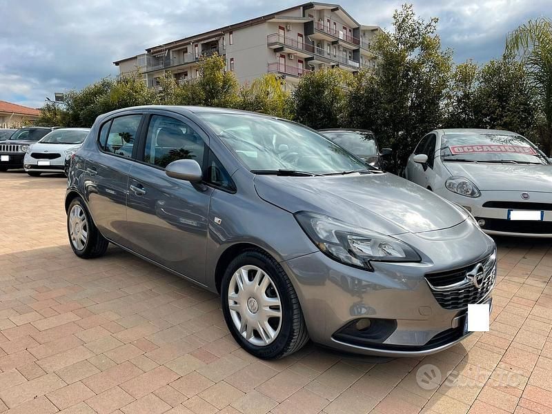 Usata Opel Corsa 90 CV (66 kW) 2017 Grigio Berlina