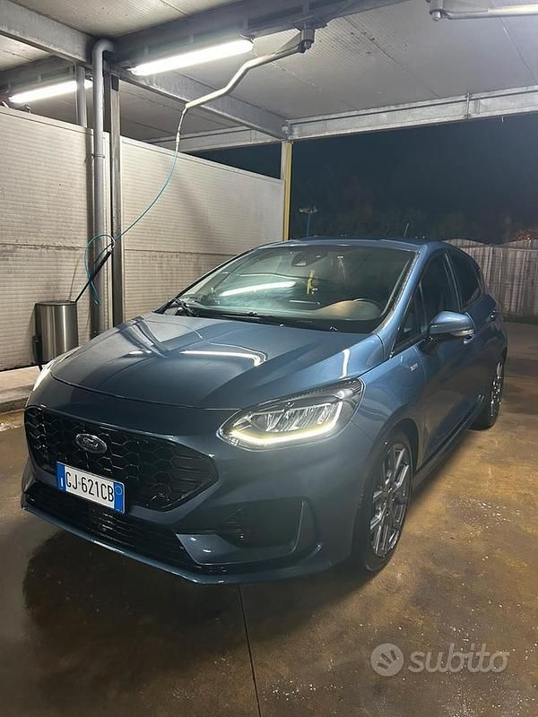 Blu Usata 2023 Ford Fiesta ST-Line Berlina | 15.000 € (Buon prezzo) - Immagine 1/3