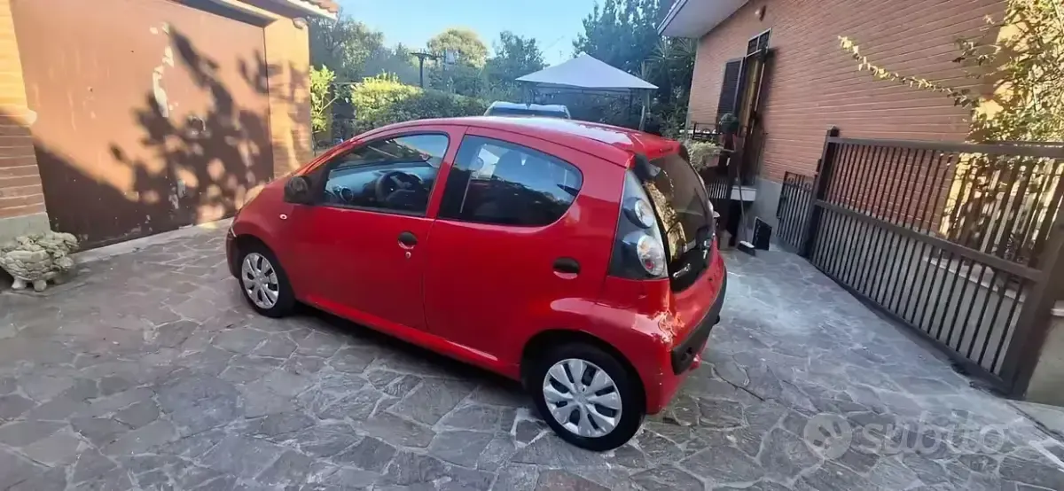 Usata Citroën C1 68 CV (50 kW) 2010 Rosso Utilitaria
