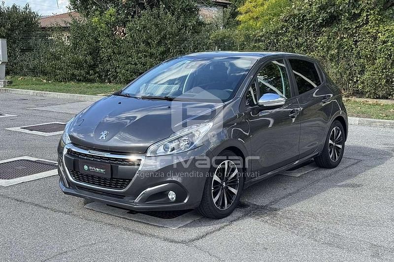 Grigio Usata 2019 Peugeot 208 Signature Sky Due volumi | 8600 € (Super prezzo) - Immagine 1/4