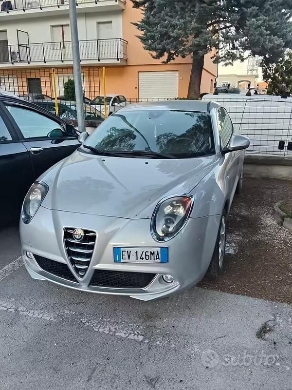 Usata Alfa Romeo MiTo 85 CV (62 kW) 2014 Grigio Utilitaria
