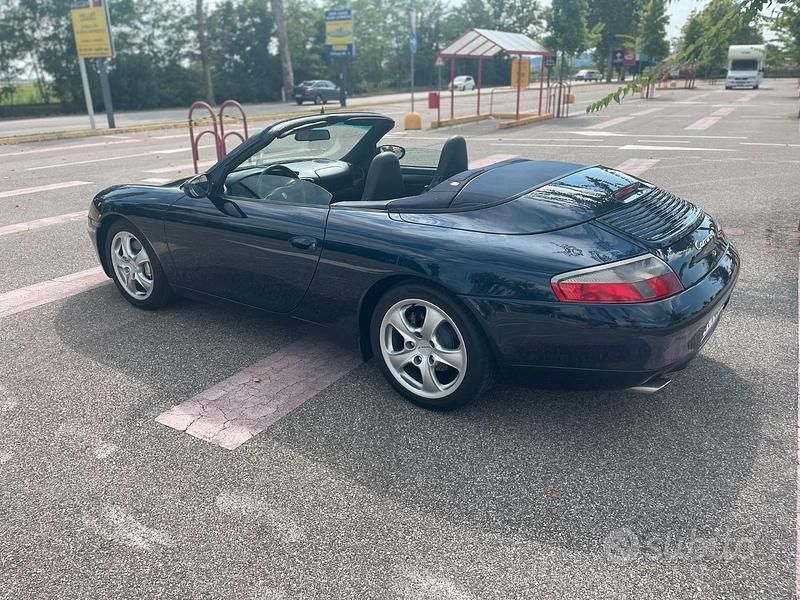 Usata Porsche 996 300 CV (220 kW) 1999 Blu Cabrio