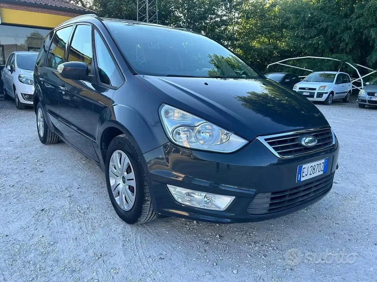 Usata Ford Galaxy 163 CV (119 kW) 2011 Grigio Monovolume