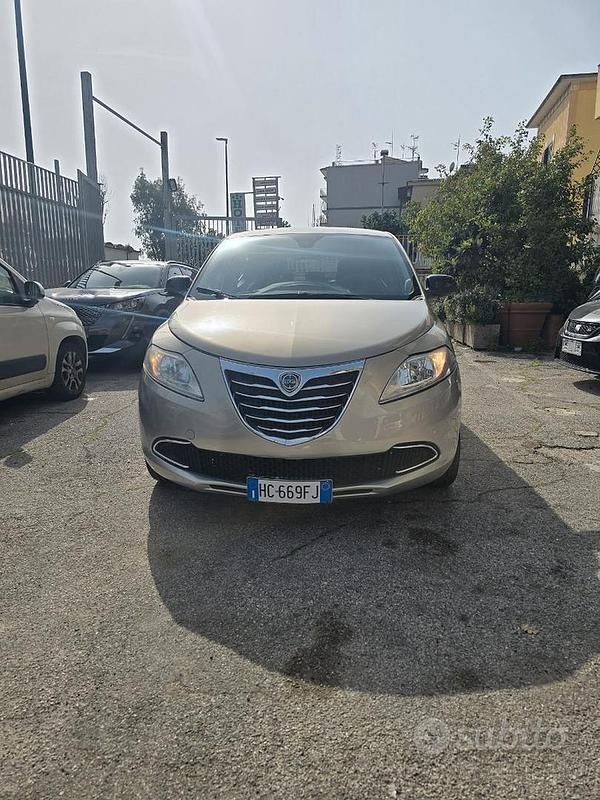 Usata Lancia Ypsilon 2012 Marrone Utilitaria