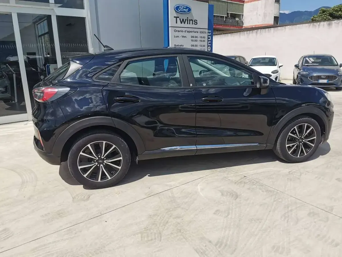 Usata Ford Puma Titanium 125 CV (91 kW) 2023 Agate black SUV