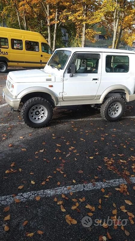 Usata Suzuki Samurai 69 CV (50 kW) 2000 SUV