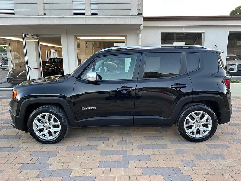 Usata Jeep Renegade Limited 140 CV (102 kW) 2016 Nero SUV