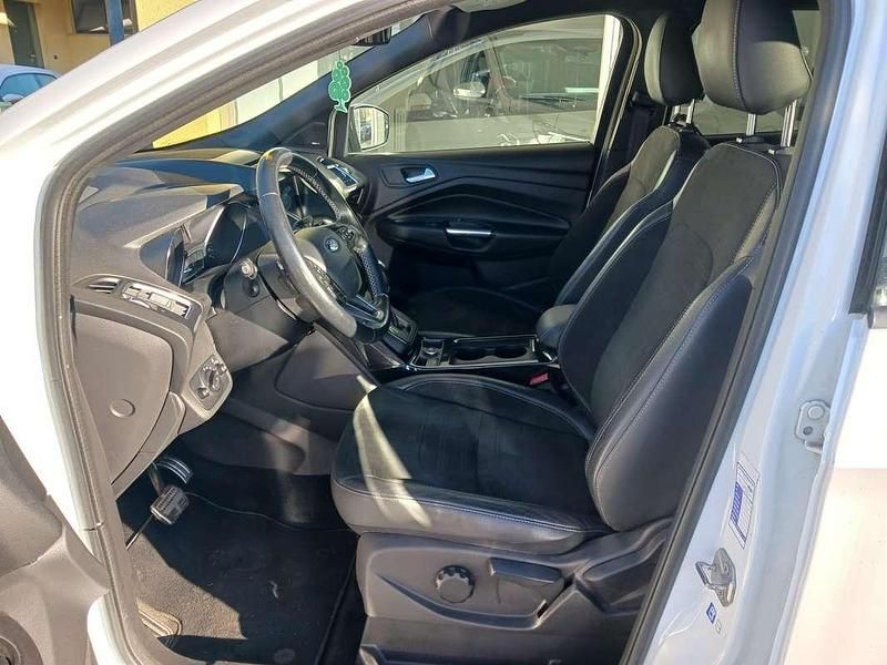 Usata Ford Kuga ST-Line 163 CV (119 kW) 2017 SUV