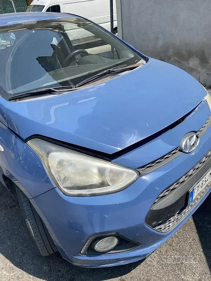 Usata Hyundai i10 66 CV (48 kW) 2014 Bluazzurro Utilitaria