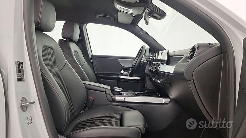 Usata Mercedes GLB220 190 CV (139 kW) 2021 Bianco SUV