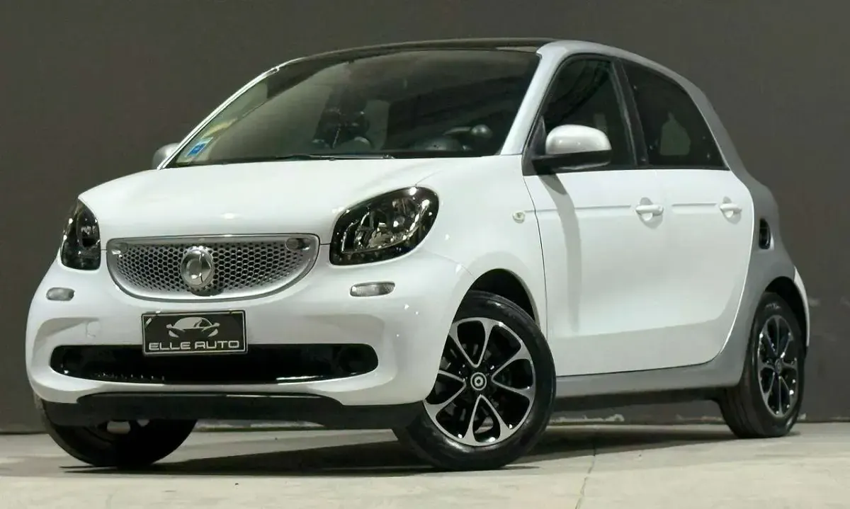 Usata Smart ForFour Passion 71 CV (52 kW) 2017 Bianco Utilitaria