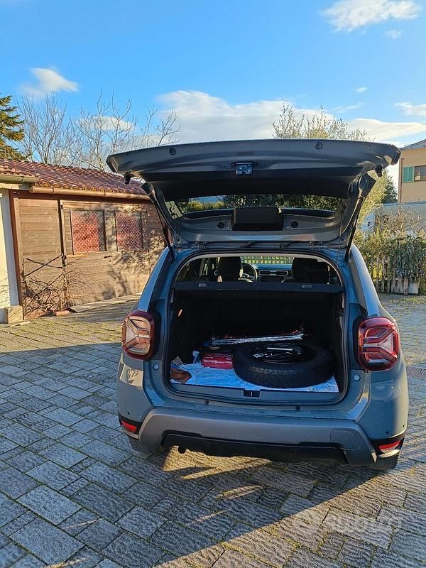 Usata Dacia Duster 90 CV (66 kW) 2023 Grigio SUV