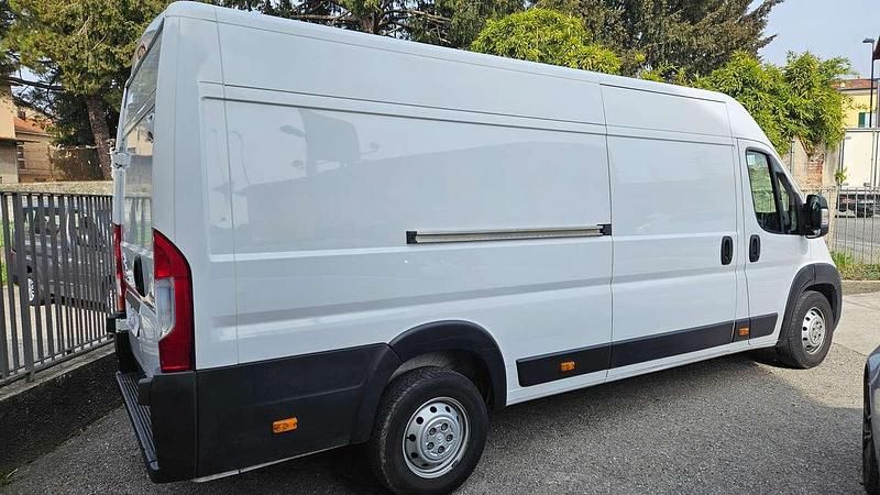 Usata Fiat Ducato 140 CV (102 kW) 2022 Bianco Furgone