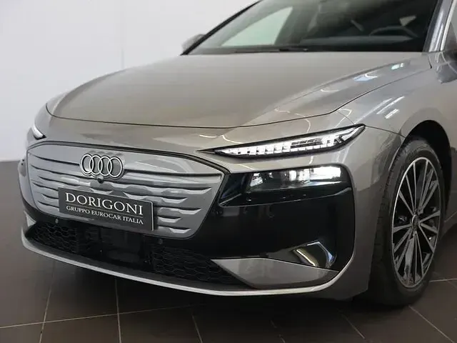 Usata Audi A6 e-tron Advanced 314 kW (428 CV) 2025 Grigio tifone metallizzato Berlina
