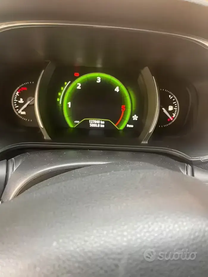 Usata Renault Mégane GrandTour 110 CV (80 kW) 2017 Blu Station wagon