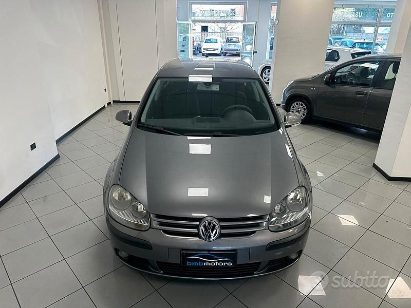 Usata VW Golf IV Sportline 116 CV (85 kW) 2004 Grigio Berlina