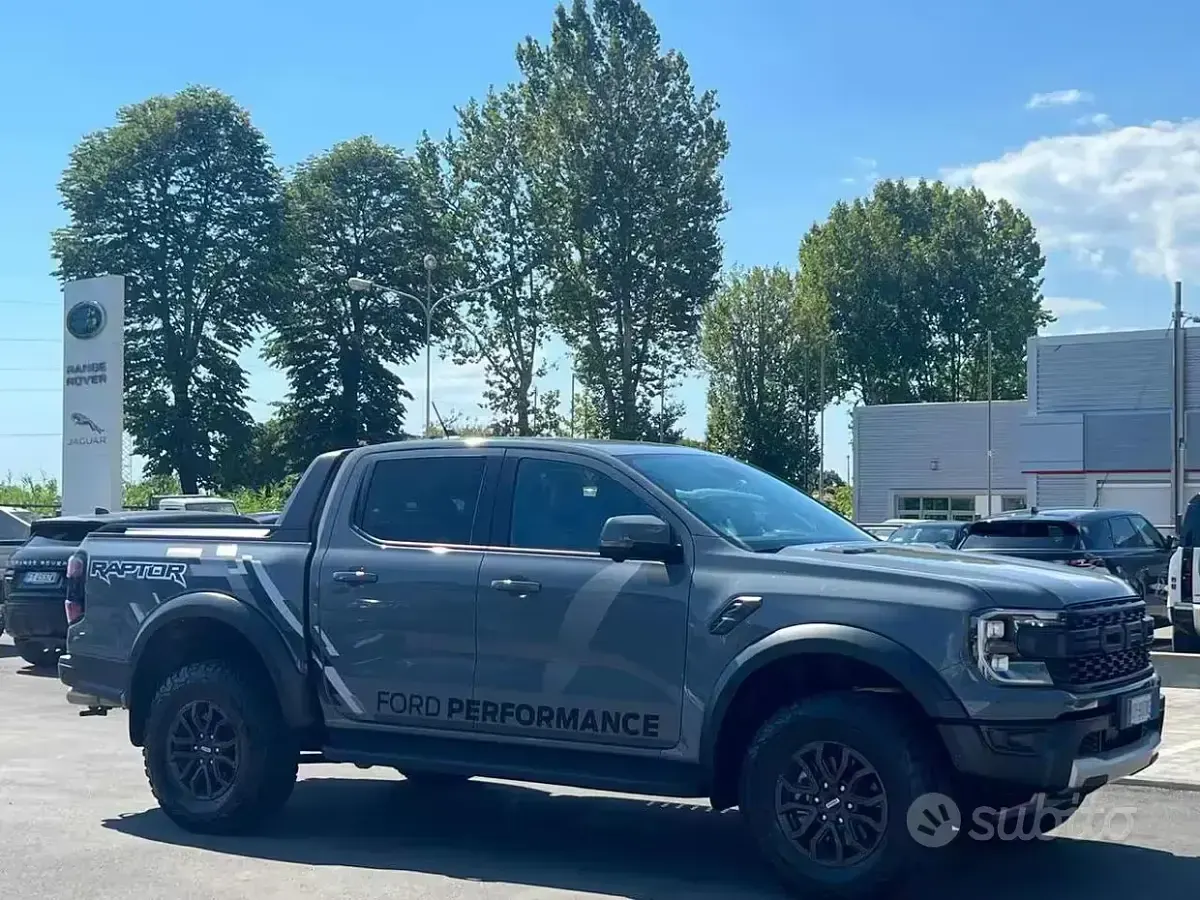 Usata Ford Ranger Raptor 292 CV (214 kW) 2023 Grigio Pick-up