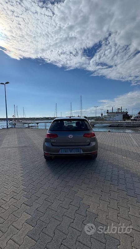 Usata VW Golf VII 105 CV (77 kW) 2013 Berlina