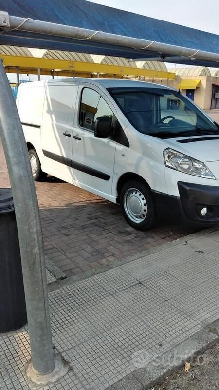 Grigio Usata 2011 Peugeot Expert Furgone | 6500 € - Immagine 1/4
