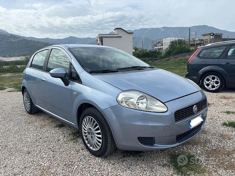 Usata Fiat Grande Punto 75 CV (55 kW) 2007 Blu Utilitaria