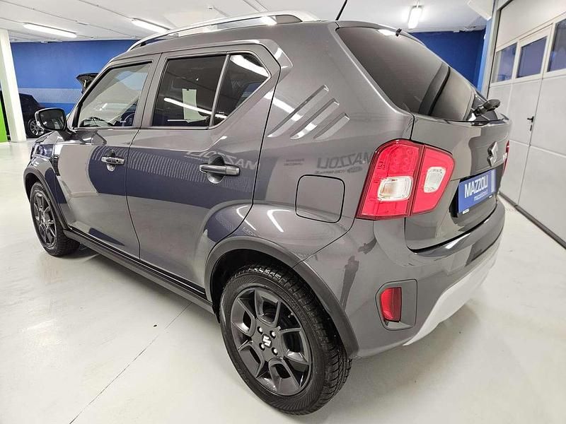 Usado Suzuki Ignis 83 CV (61 kW) 2025 Gris SUV